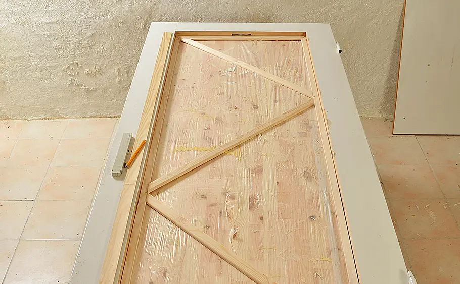 Türe mit Glaseinsatz bauen