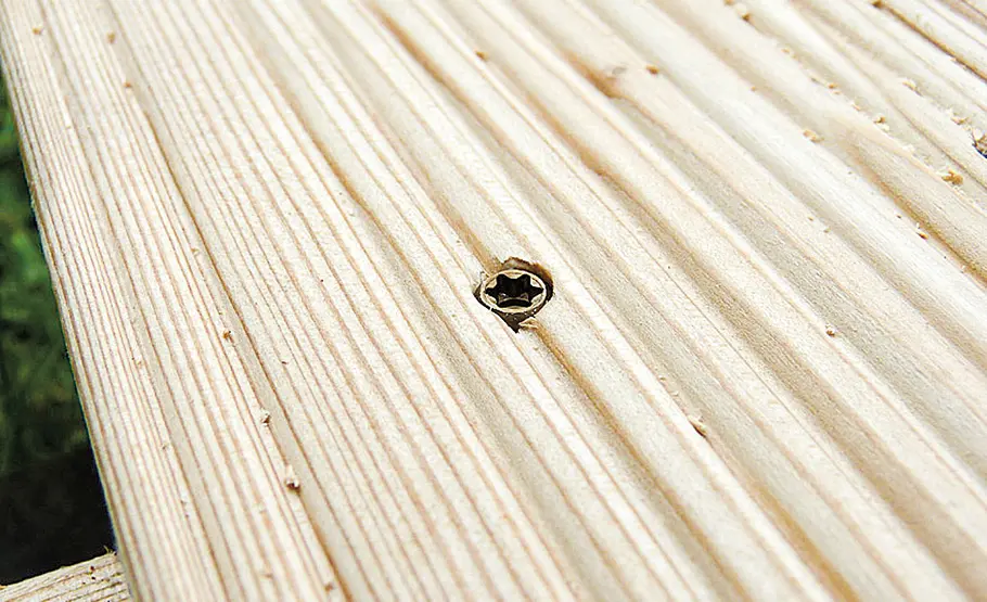Kleines Sonnendeck selber bauen