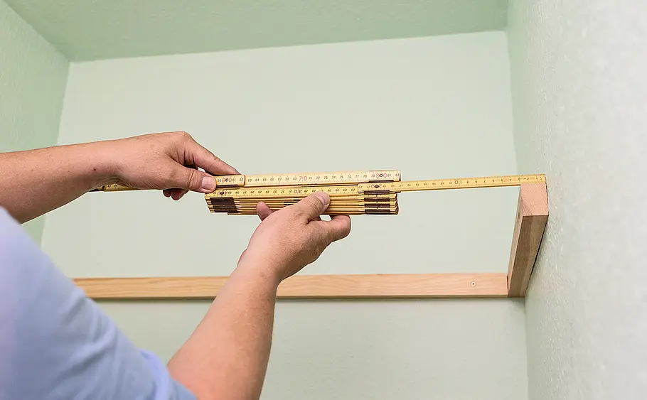 Schrank über Türrahmen bauen