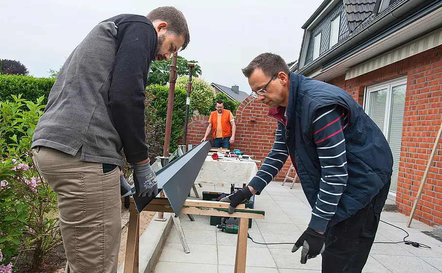 Überdachte Terrasse aus Alu bauen