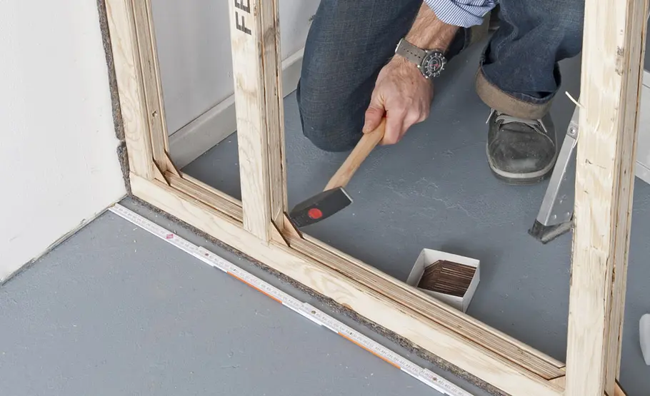 Trennwandbau mit Holzprofilen