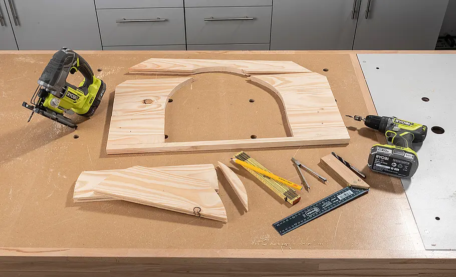 Outdoor Hundehaus mit Dach bauen