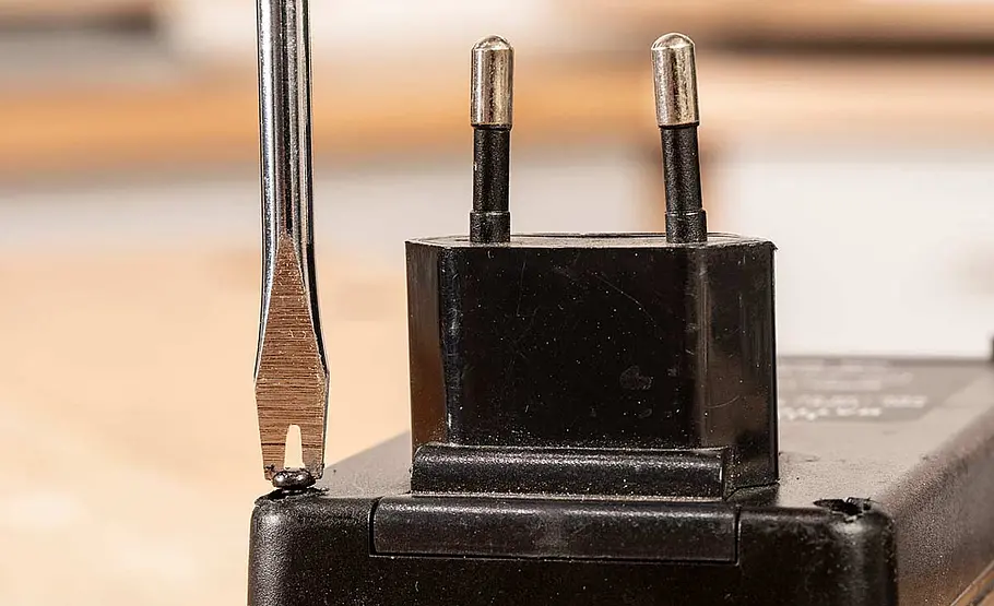 Ladegerät reparieren