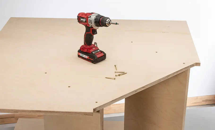Werkstattschrank mit Maschinenrondell bauen