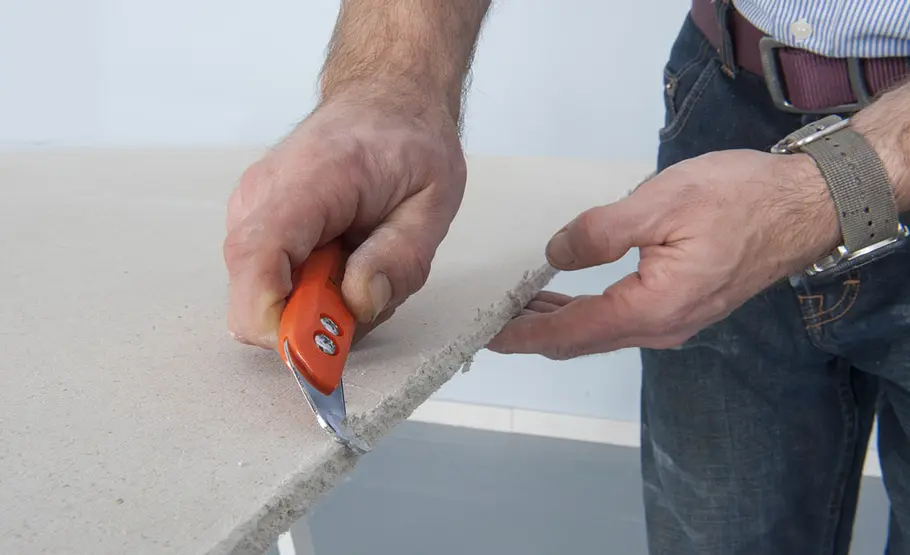 Trennwandbau mit Holzprofilen
