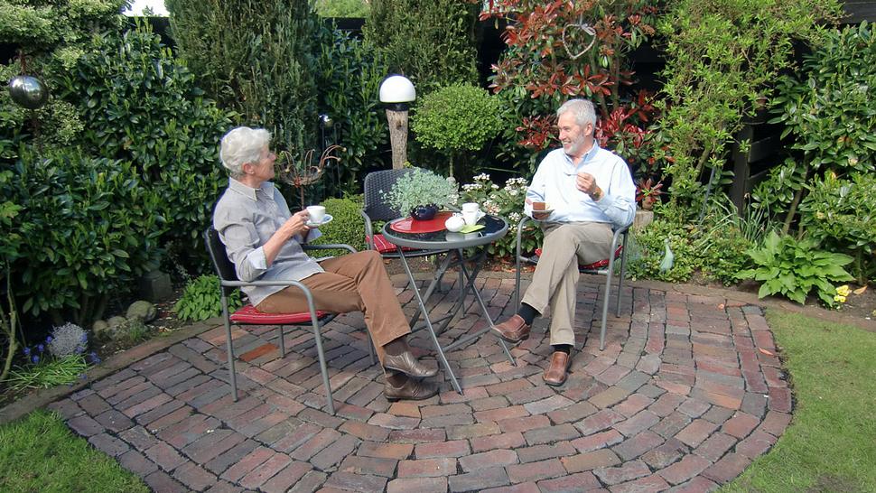 Sitzplatz mit Klinker pflastern - Foto: sidm / KF