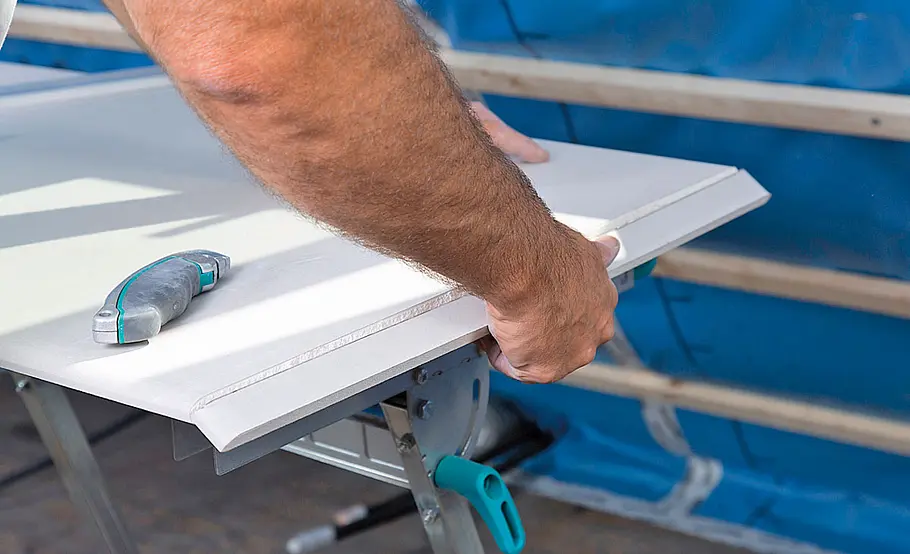 Dachstuhl mit Trockenbauplatten verkleiden