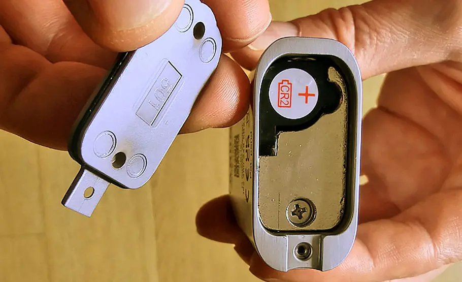 Anleitung: Digitales Schloss mit Fingerprint installieren