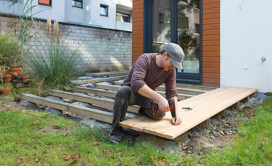 Terrassendielen aus Lärche verlegen
