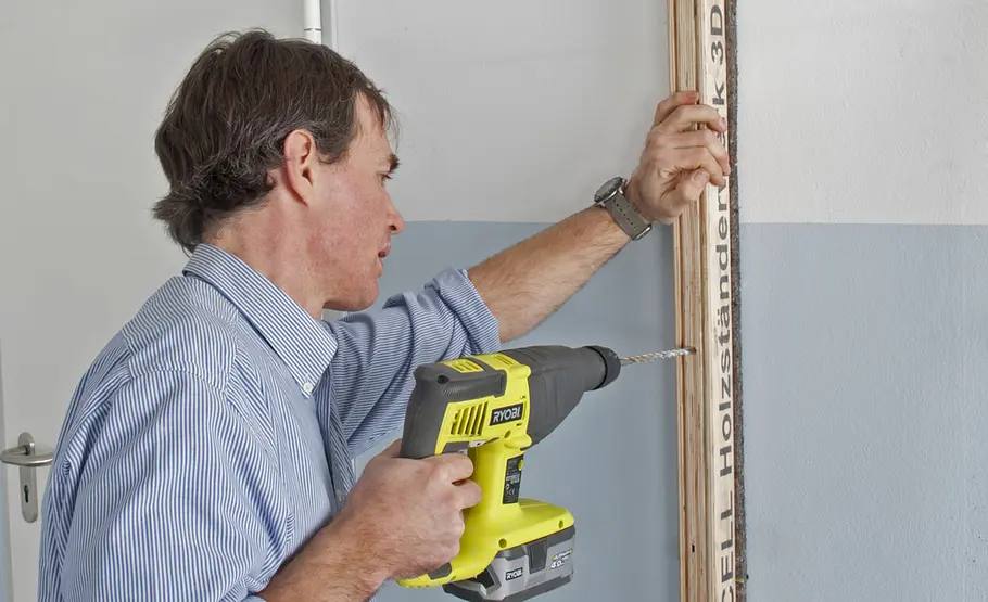 Trennwandbau mit Holzprofilen