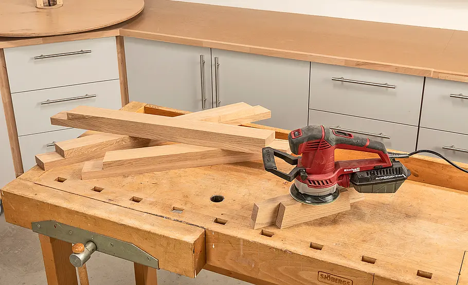 Bürotisch aus Eichenholz bauen