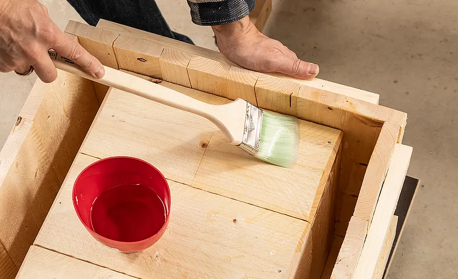 Hocker aus Beton und Holz bauen