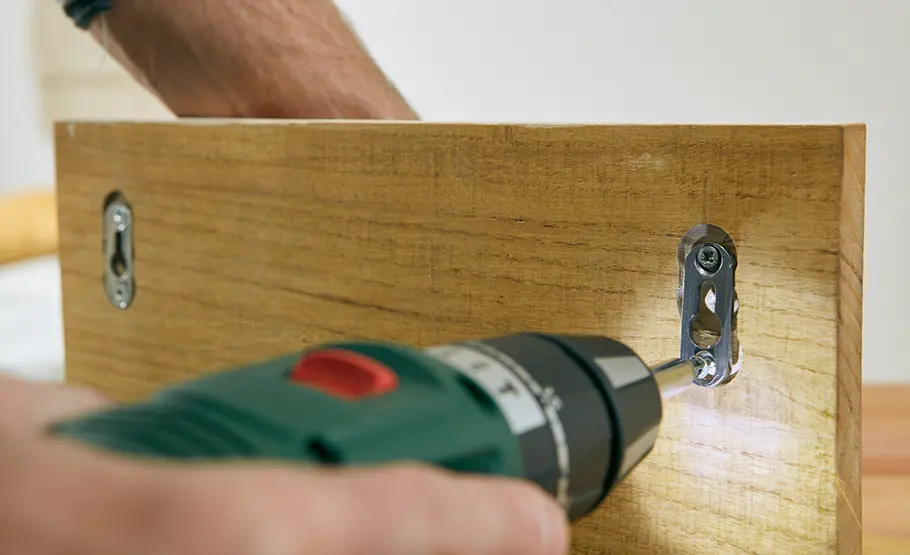 Retro-Nachttisch selber bauen