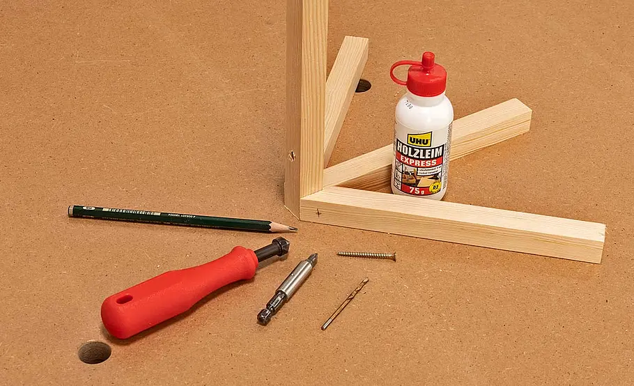 Leuchte aus Diarahmen bauen