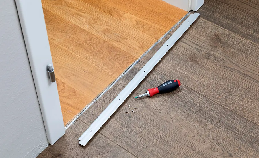 XXL-Holzdielen: Ökoboden von Meister verlegen