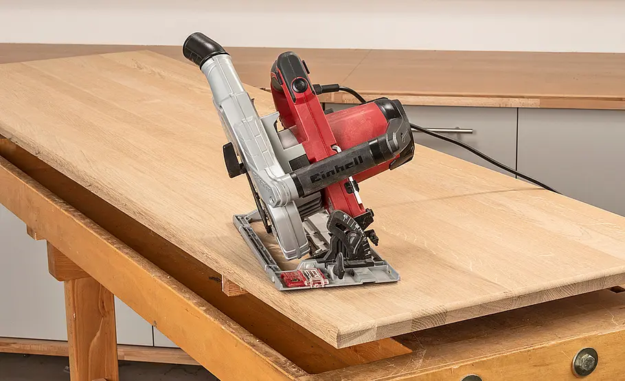 Bürotisch aus Eichenholz bauen