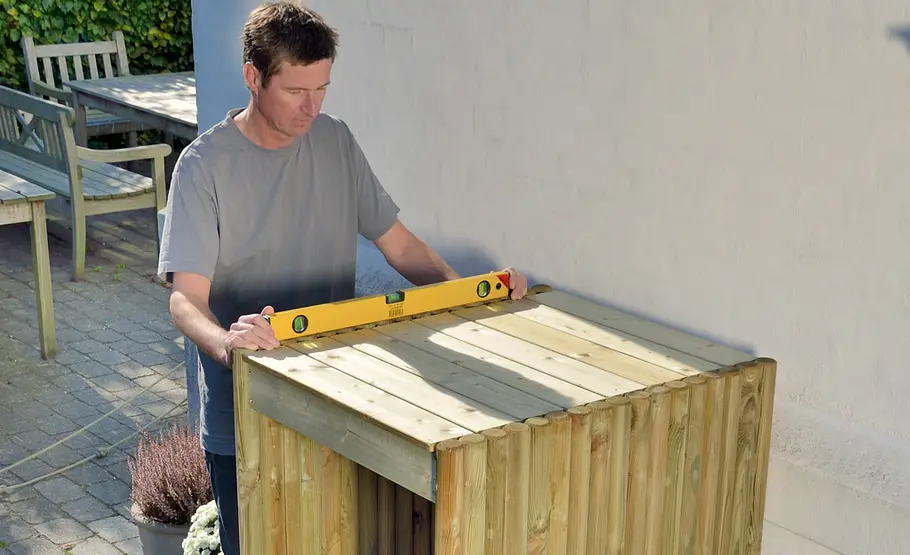Holzverkleidung für Mülltonnen