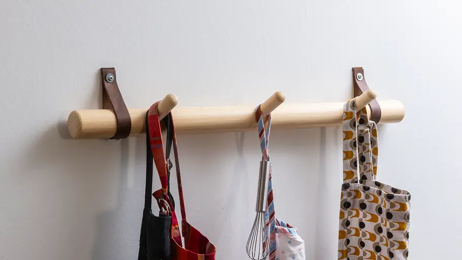Garderobe selbst bauen Holz