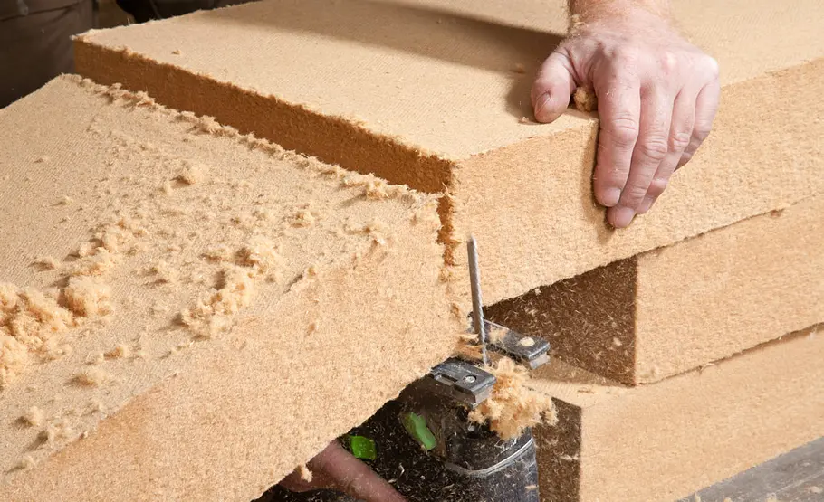 Dachboden dämmen mit Holzfaserplatten
