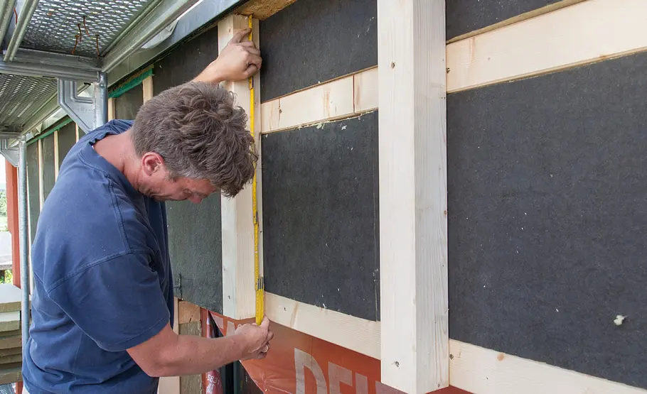 Fassade verkleiden mit Holz