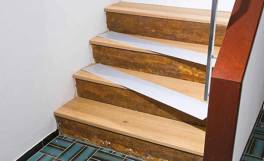 Parkett auf Treppe verlegen