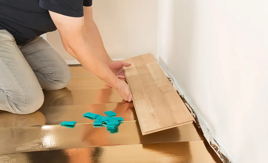 Laminat in Holzoptik selbst verlegen
