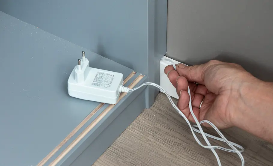 Dachschrägenschrank: Einbau
