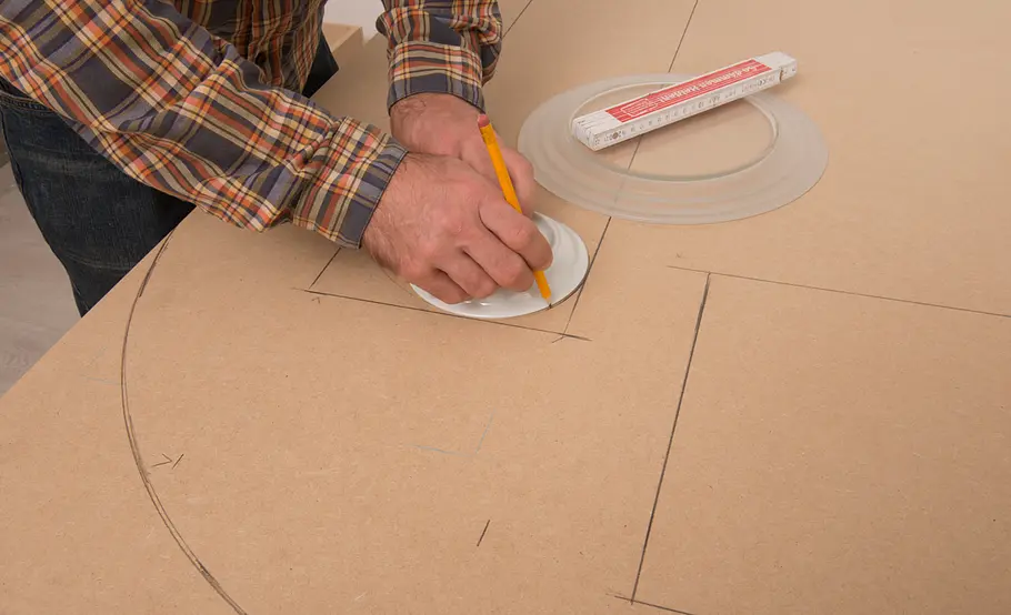Betthaupt mit Stauraum selber bauen