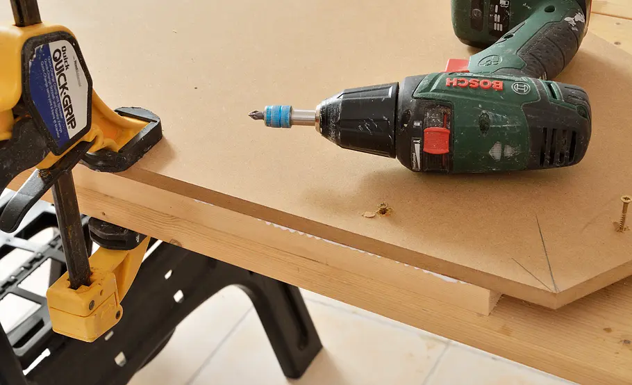 Flur-Eckschrank selber bauen