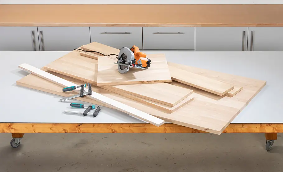 Elektrisch höhenverstellbaren Schreibtisch bauen
