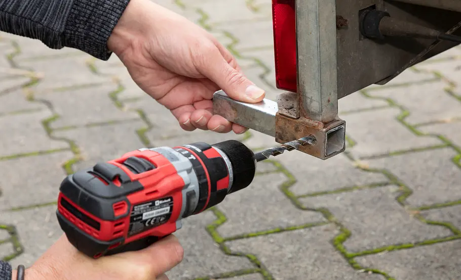 Anhänger-Stützen reparieren