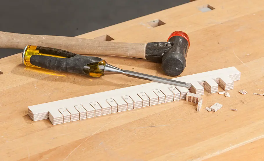 Holzhocker