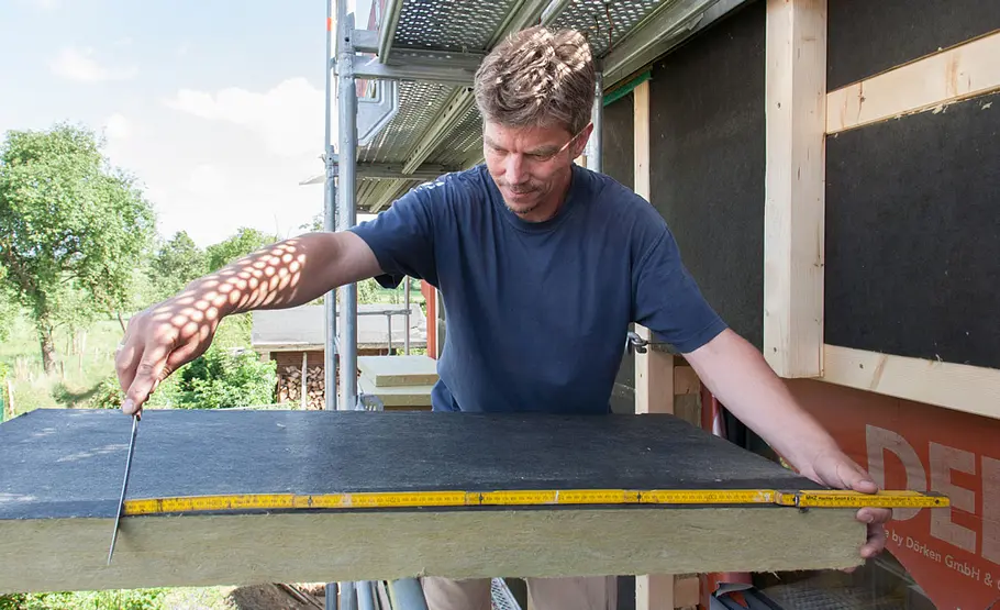 Fassade verkleiden mit Holz