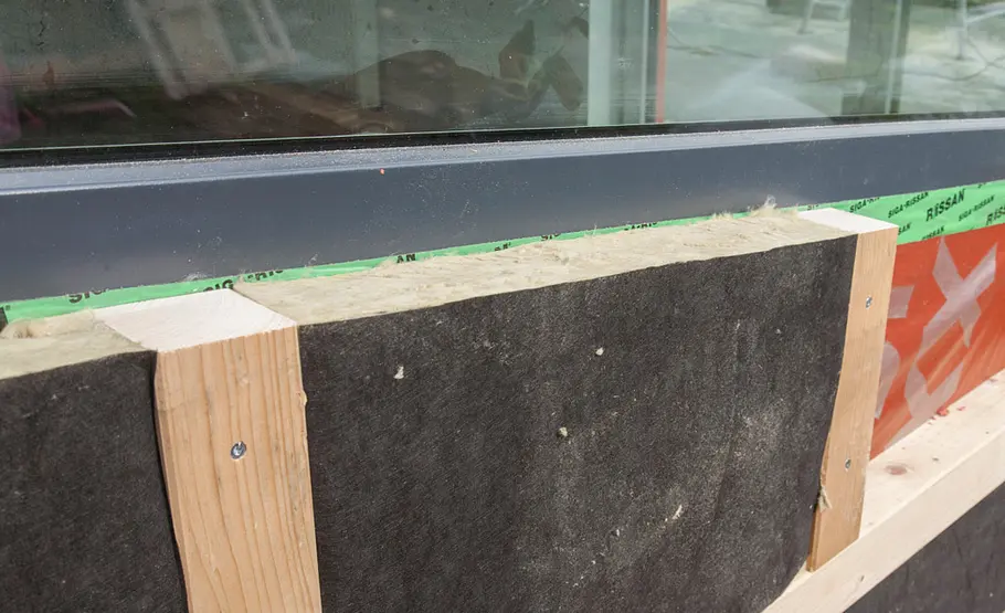 Fassade verkleiden mit Holz