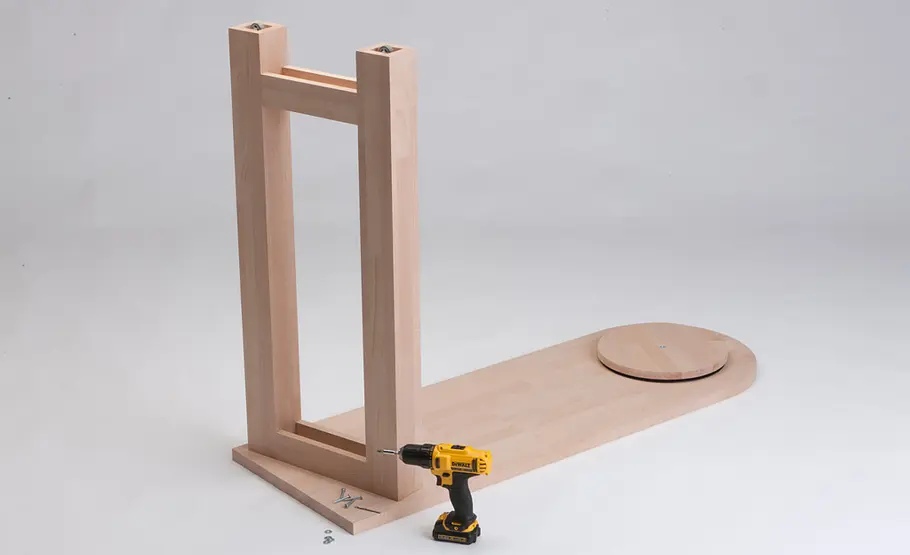 Sideboard mit Schwenk-Theke