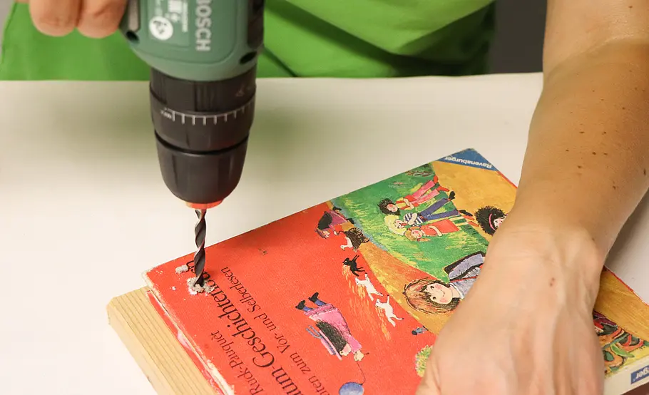 Kinderbuch-Schlüsselbrett bauen