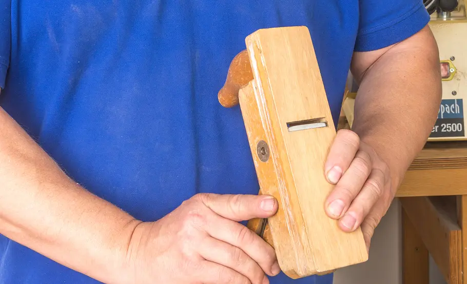 Hobel: Messer montieren