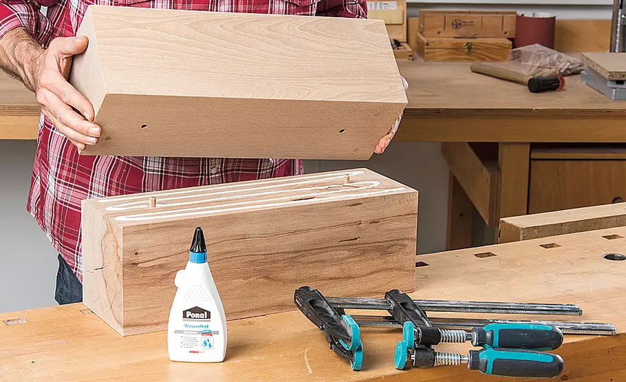 Waschplatz aus Holzbalken bauen