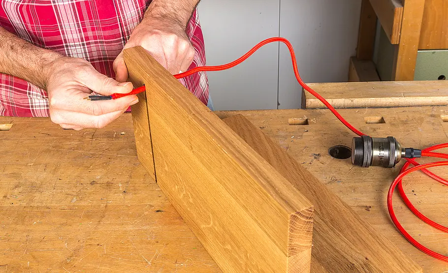 Leseleuchte mit Ablage selber bauen