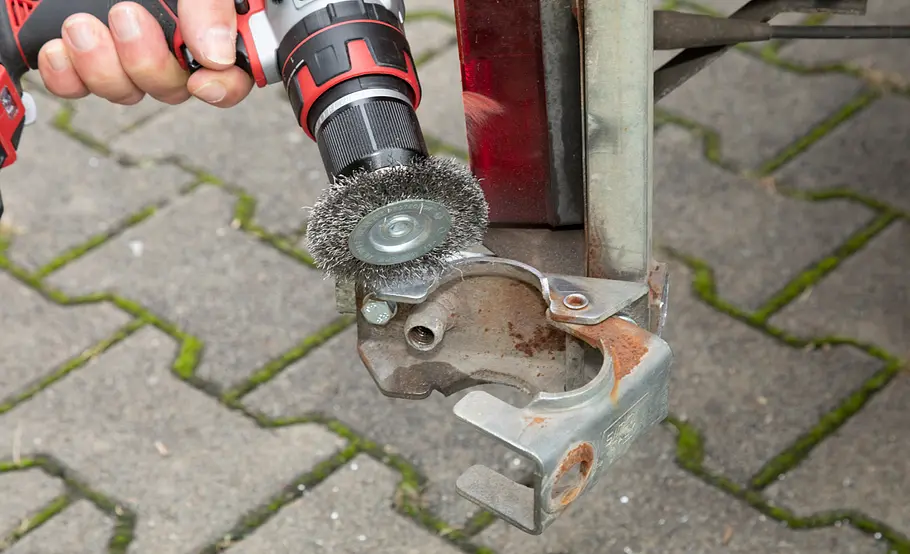 Anhänger-Stützen reparieren