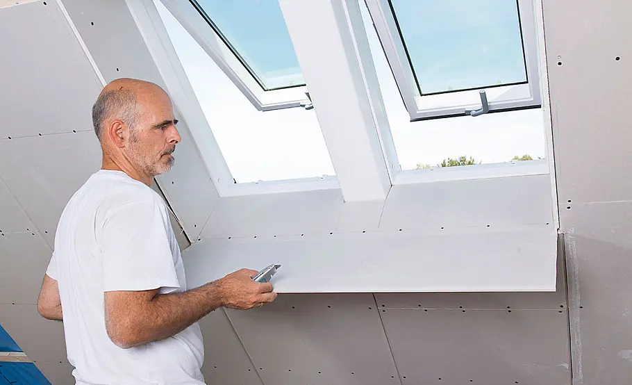 Dachstuhl mit Trockenbauplatten verkleiden