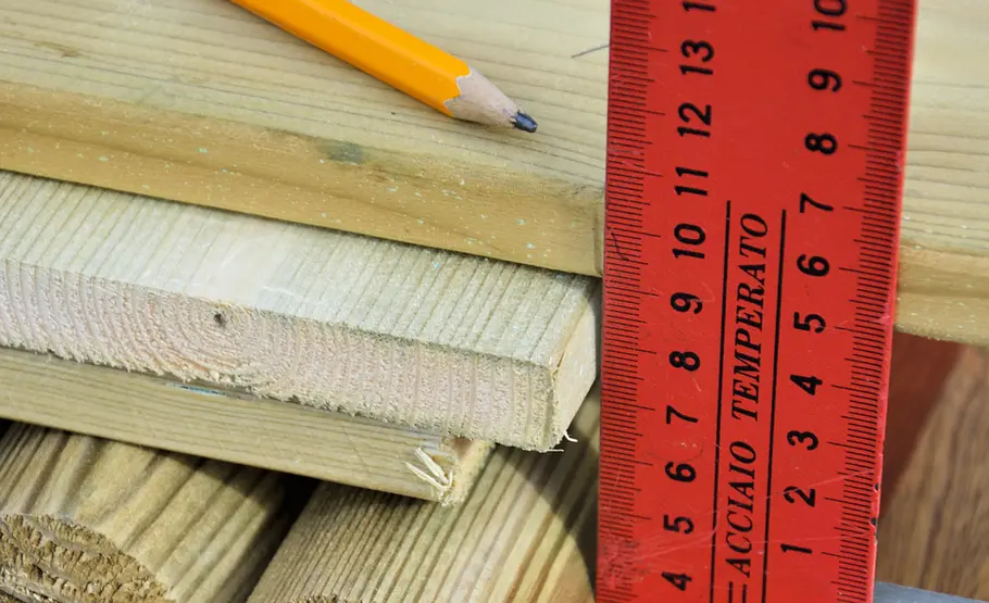 Holzverkleidung für Mülltonnen