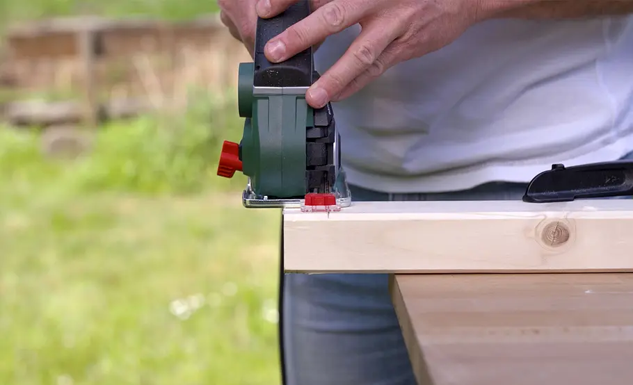 Ring-Wurfspiel aus Holz bauen