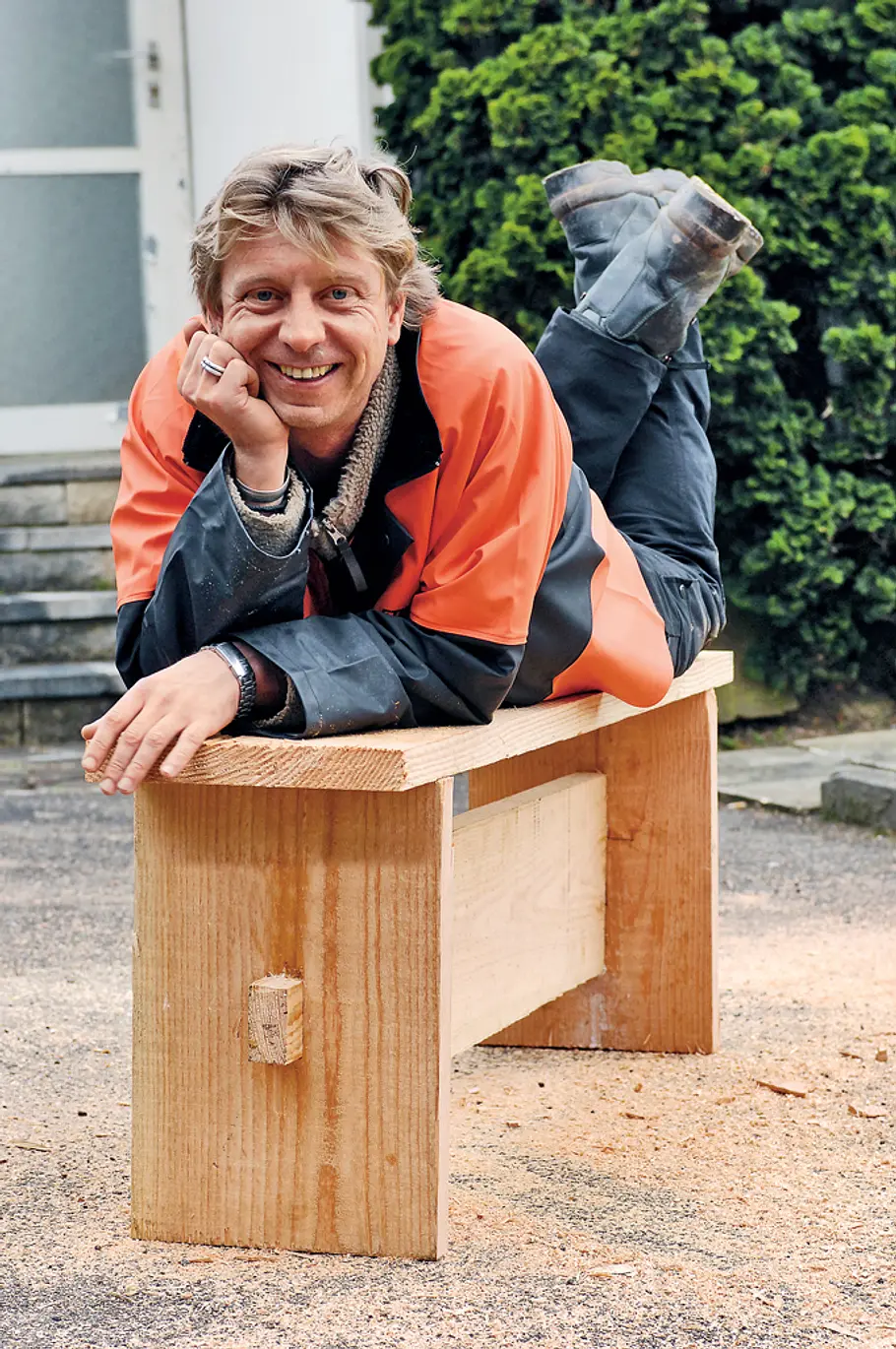Carving: Bank schnitzen mit der Motorsäge