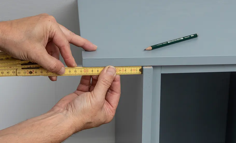 Dachschrägenschrank: Einbau