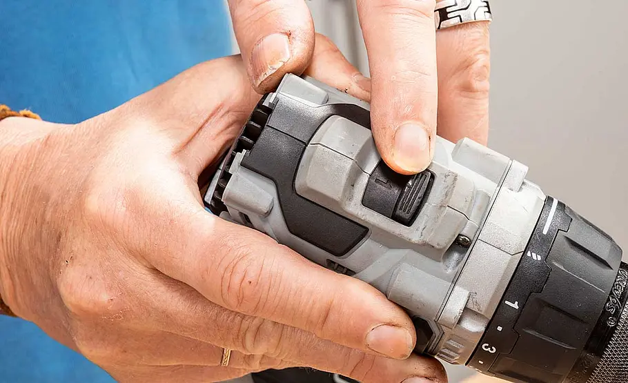 Akkuschrauber reparieren