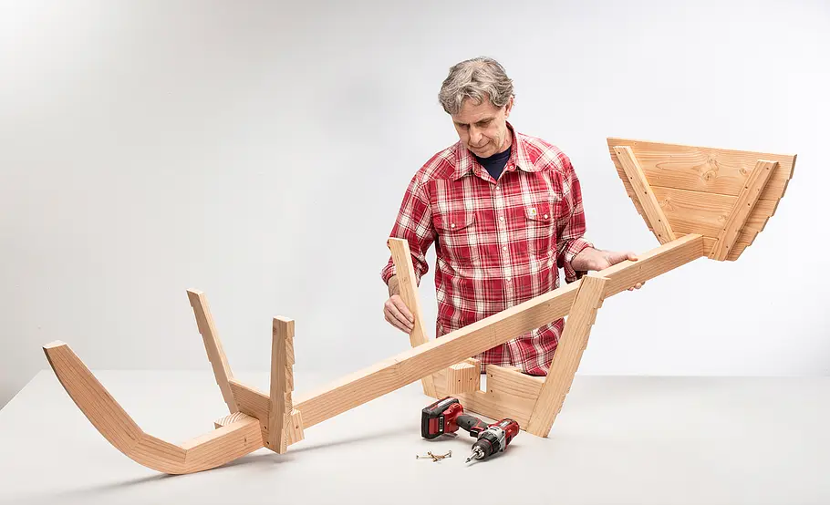 Hochbeet-Boot bauen
