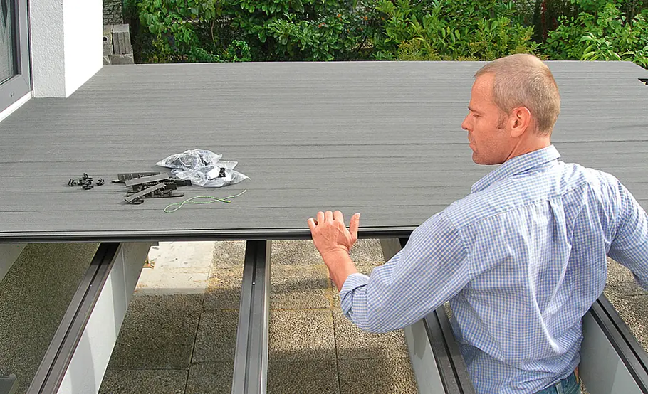 Hochterrasse: Beplankung & Treppenbau