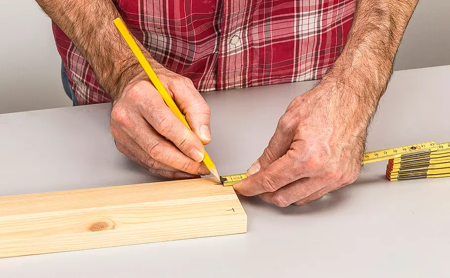 Garderobe aus Ästen selber bauen