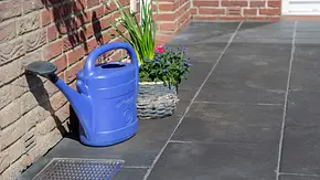 Regenablauf für Terrasse bauen - Foto: Hersteller / ACO Regenablauf für Terrasse bauen - Foto: Hersteller / ACO